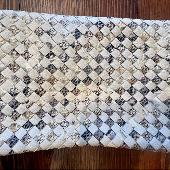 NEW: Cornelia Guest Foldover Clutch - Picture 6 of 6